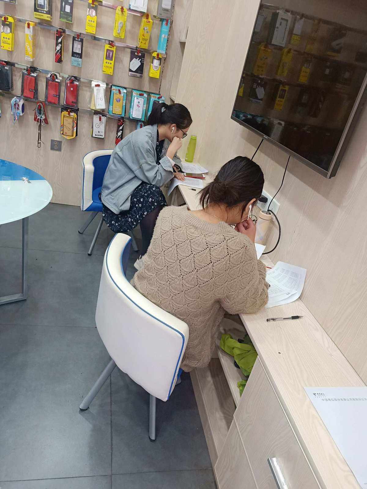 外呼人员(外呼人员工资一般多少)